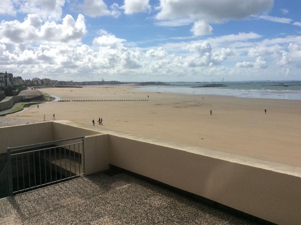 Bel Horizon, Au Pied De La Plage Du Sillon Saint-Malo Exterior photo